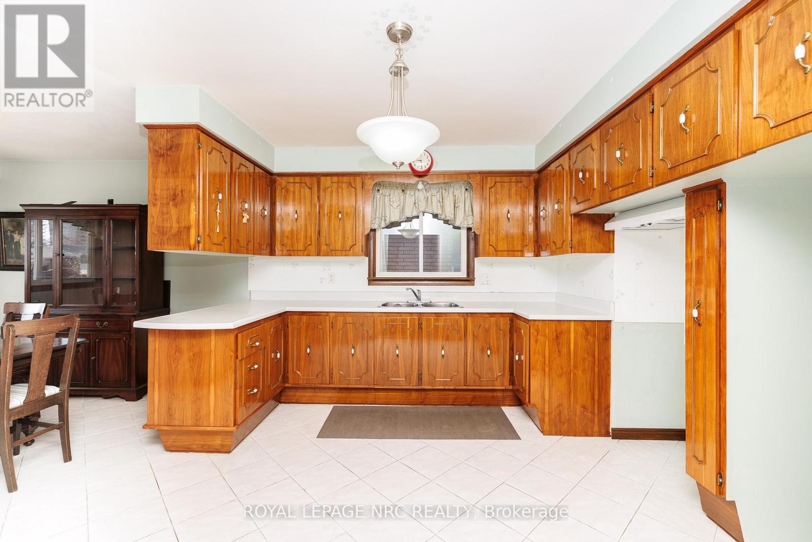 38 Rivercrest Road, Hamilton, Ontario  L8E 1M9 - Photo 7 - X12989302