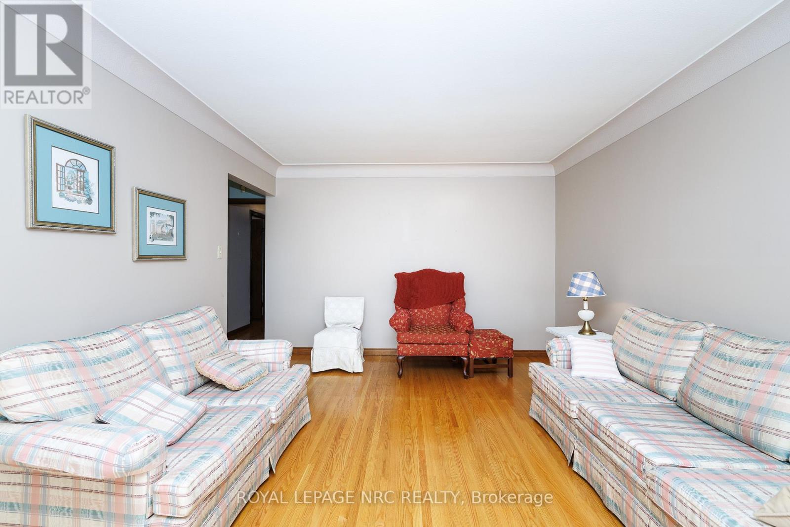 38 Rivercrest Road, Hamilton, Ontario  L8E 1M9 - Photo 9 - X12989302