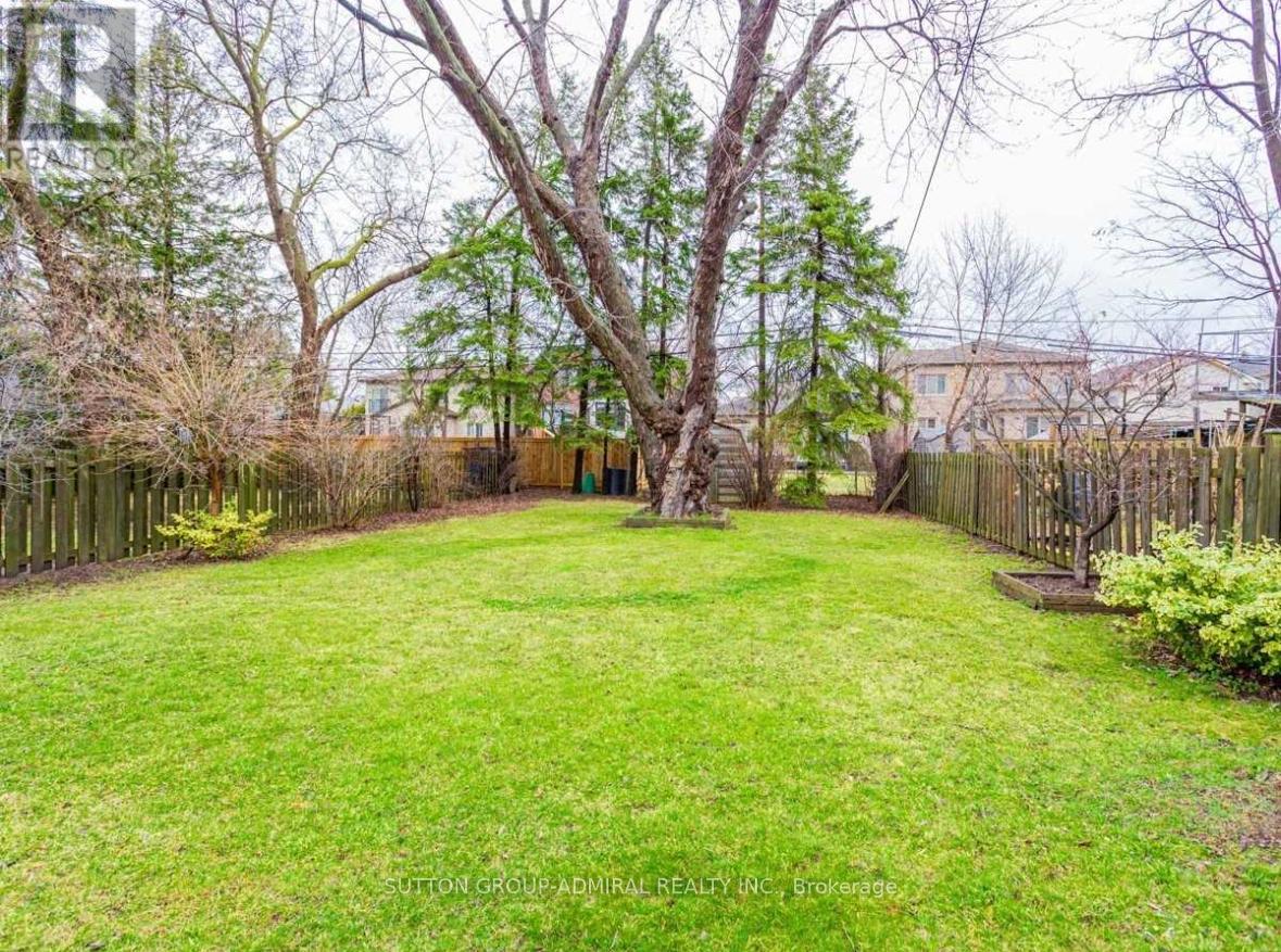 84 Reiner Road, Toronto, Ontario  M3H 2L5 - Photo 10 - C12989256