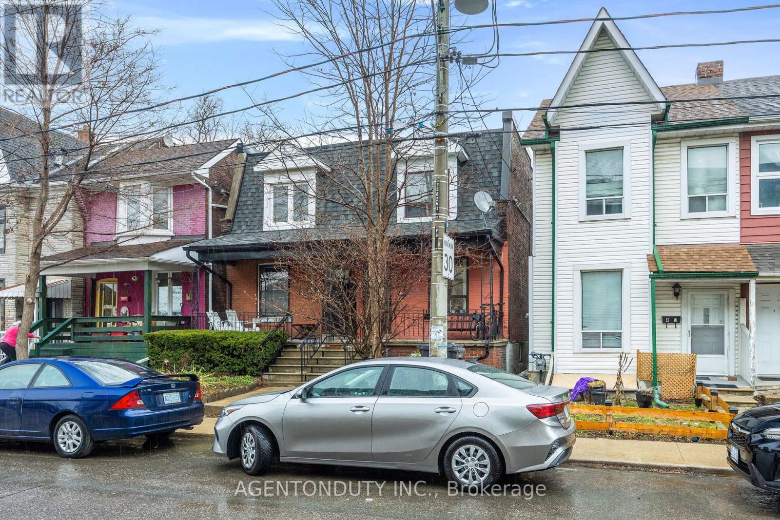 51 Perth Avenue, Toronto, Ontario  M6R 2C1 - Photo 2 - C12989260