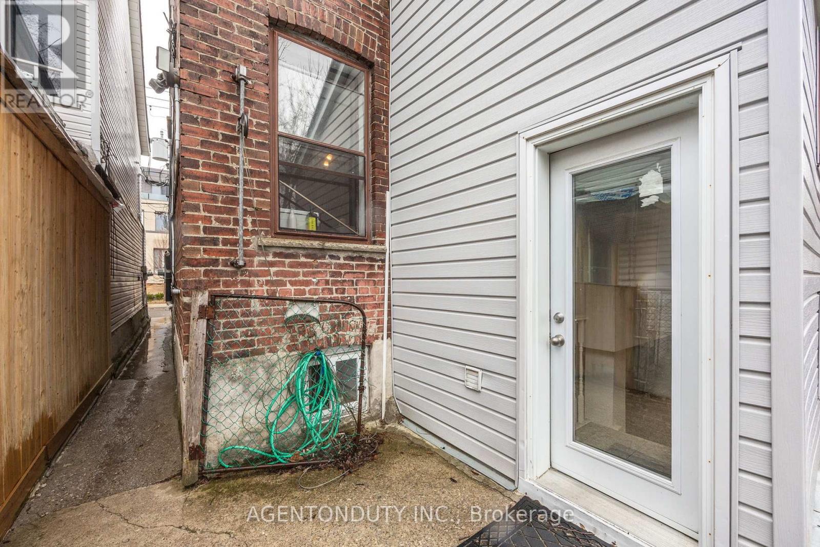 51 Perth Avenue, Toronto, Ontario  M6R 2C1 - Photo 31 - C12989260