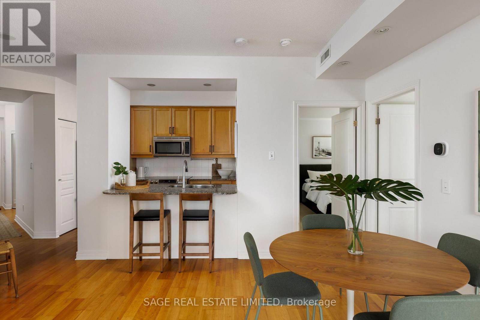 1206 - 100 Hayden Street, Toronto, Ontario  M4Y 3C7 - Photo 13 - C12989272