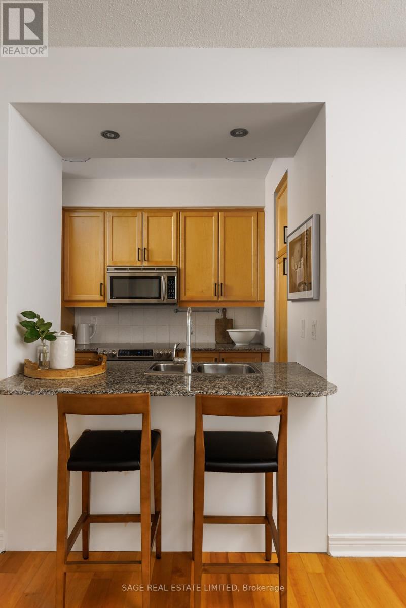 1206 - 100 Hayden Street, Toronto, Ontario  M4Y 3C7 - Photo 16 - C12989272