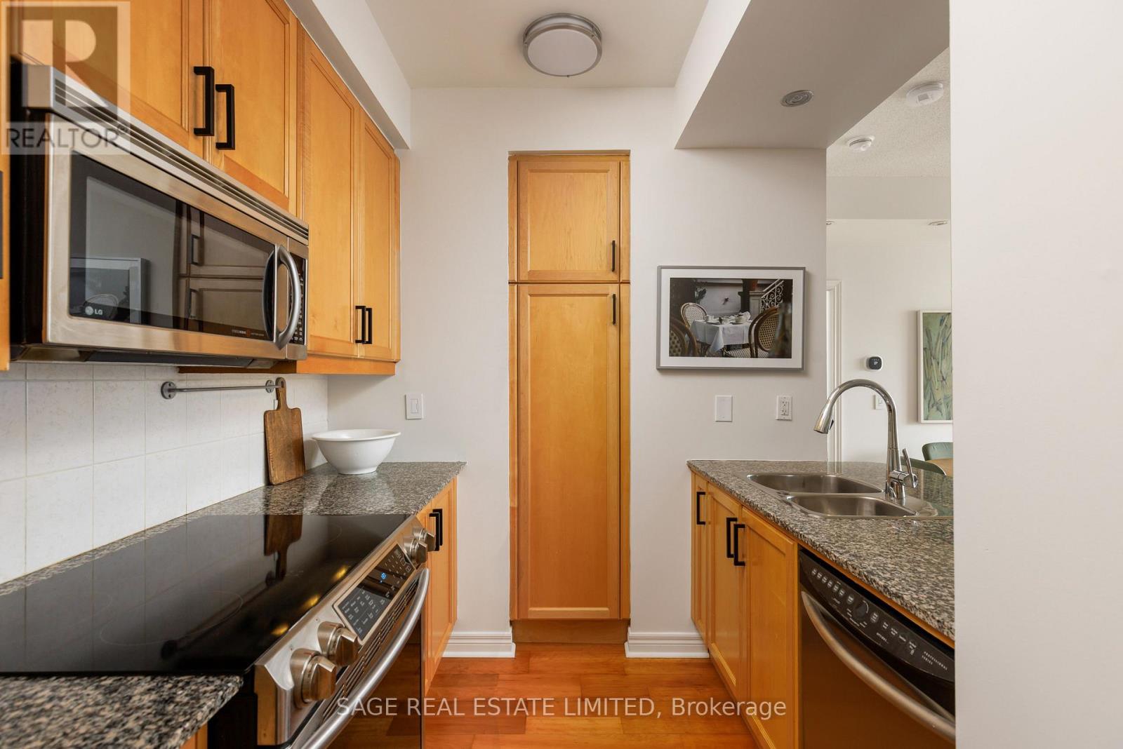 1206 - 100 Hayden Street, Toronto, Ontario  M4Y 3C7 - Photo 18 - C12989272