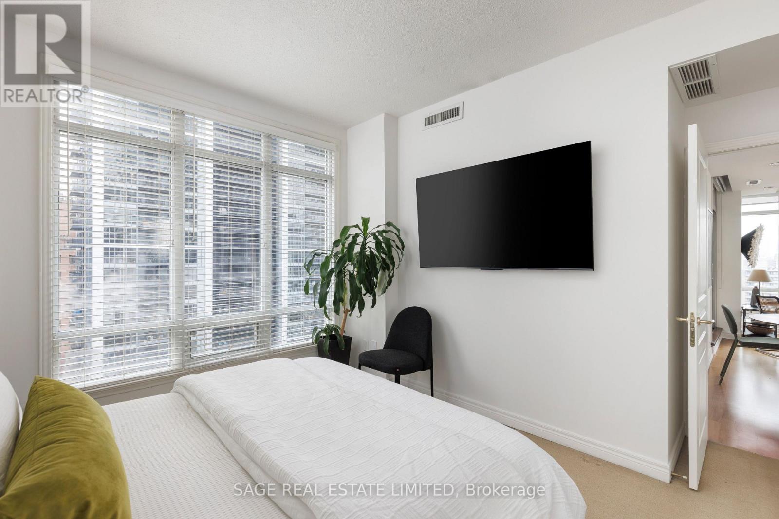 1206 - 100 Hayden Street, Toronto, Ontario  M4Y 3C7 - Photo 22 - C12989272