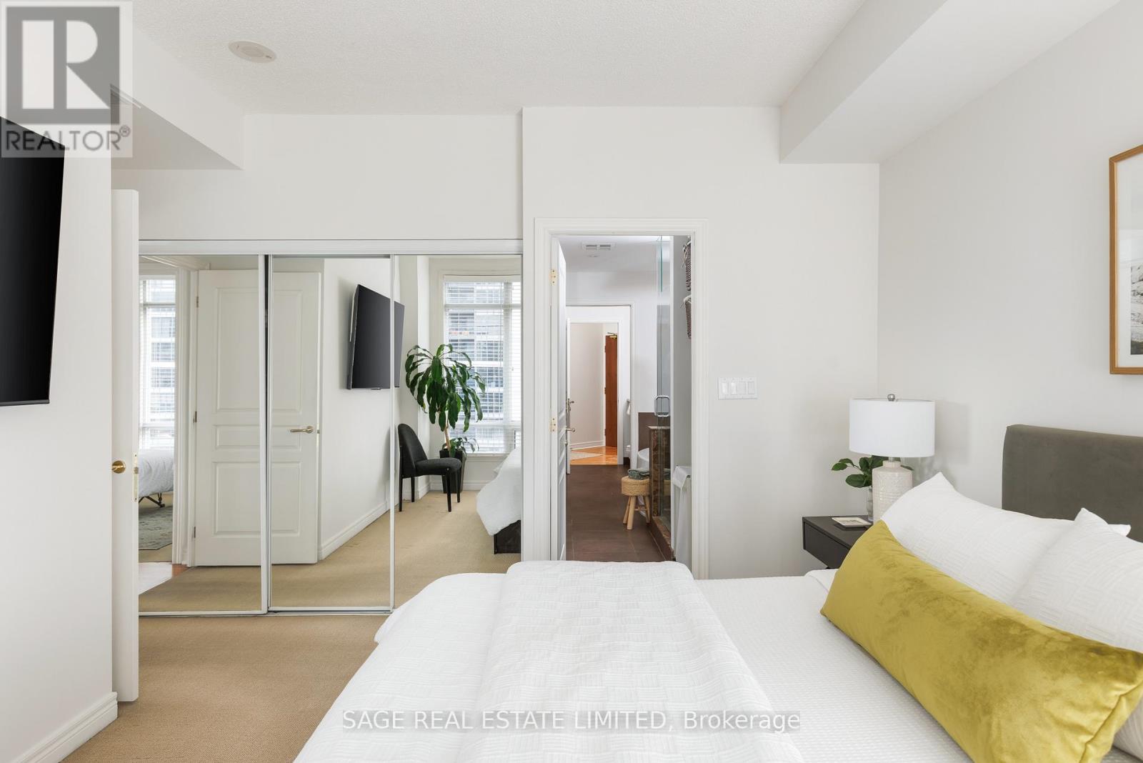 1206 - 100 Hayden Street, Toronto, Ontario  M4Y 3C7 - Photo 24 - C12989272