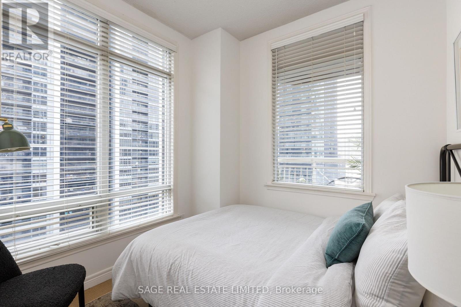 1206 - 100 Hayden Street, Toronto, Ontario  M4Y 3C7 - Photo 25 - C12989272