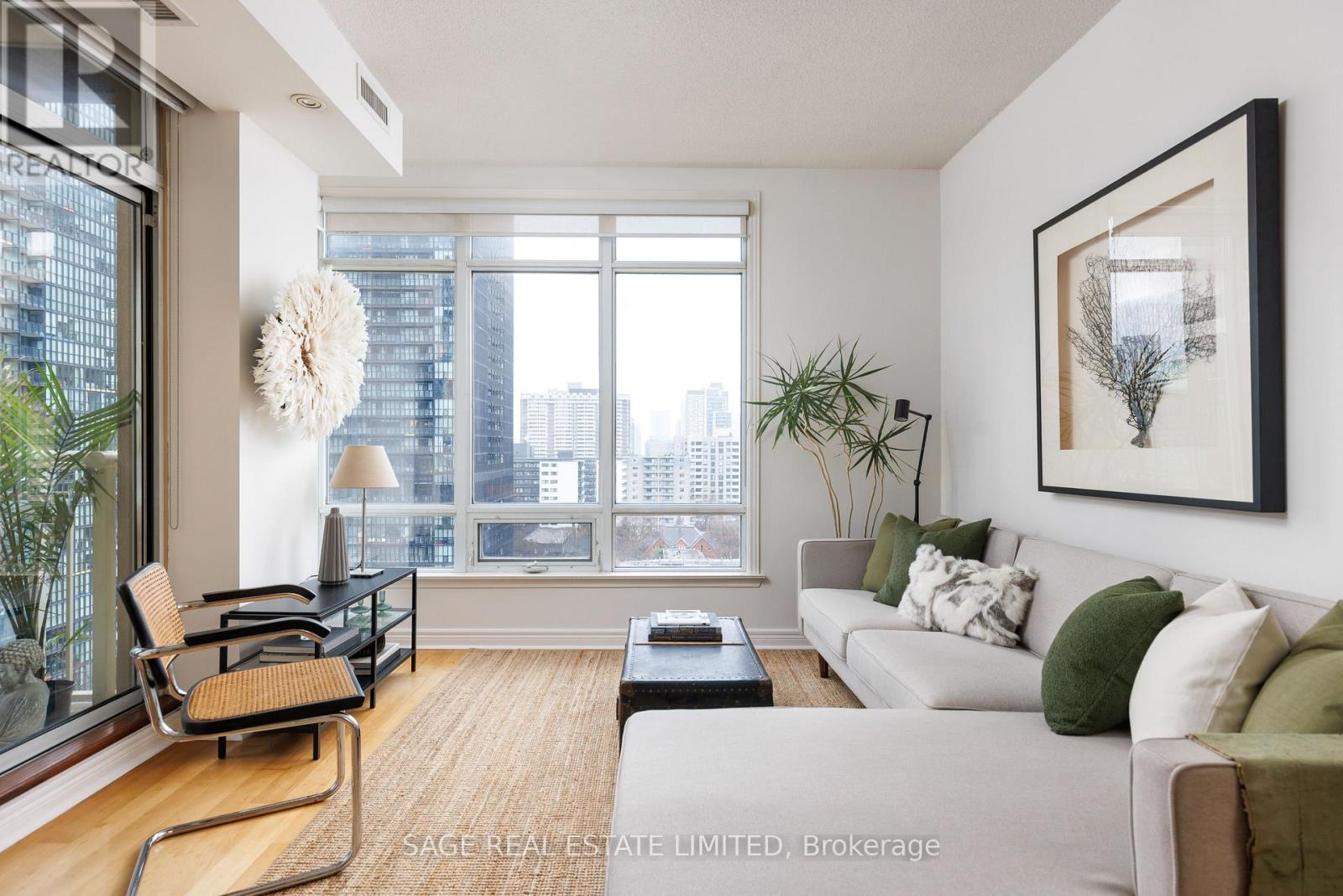 1206 - 100 Hayden Street, Toronto, Ontario  M4Y 3C7 - Photo 6 - C12989272