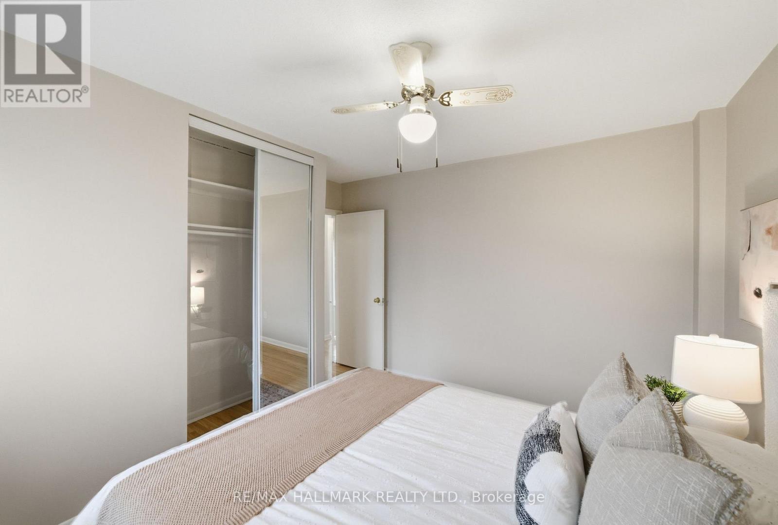 28 Langbourne Place, Toronto, Ontario  M3B 1A9 - Photo 24 - C12989334