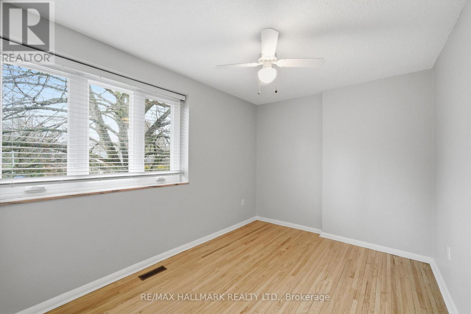 28 Langbourne Place, Toronto, Ontario  M3B 1A9 - Photo 28 - C12989334