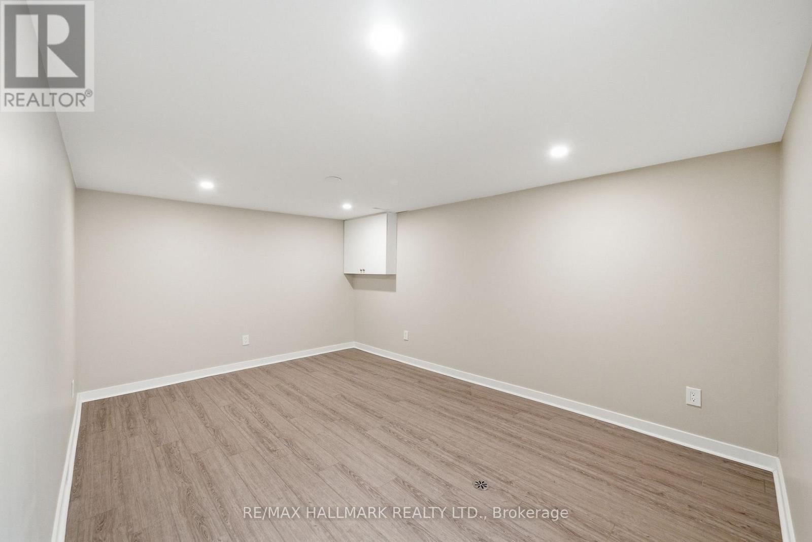 28 Langbourne Place, Toronto, Ontario  M3B 1A9 - Photo 37 - C12989334