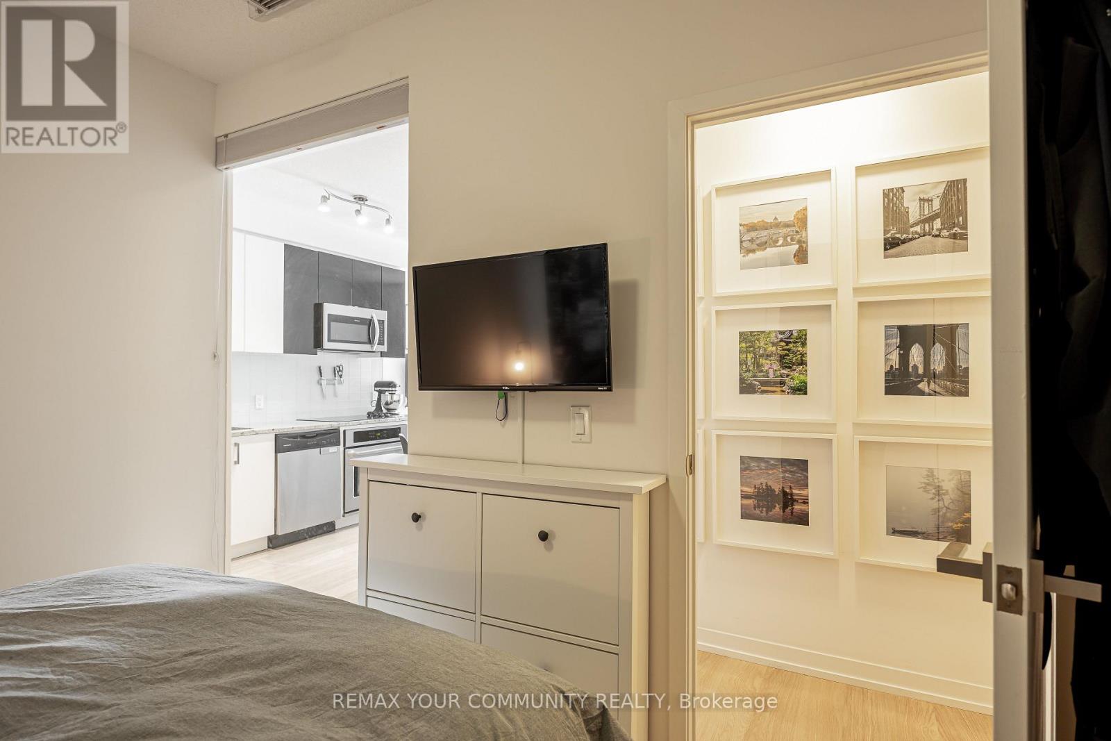 724 - 98 Lillian Street, Toronto, Ontario  M4P 2Y3 - Photo 13 - C12989338