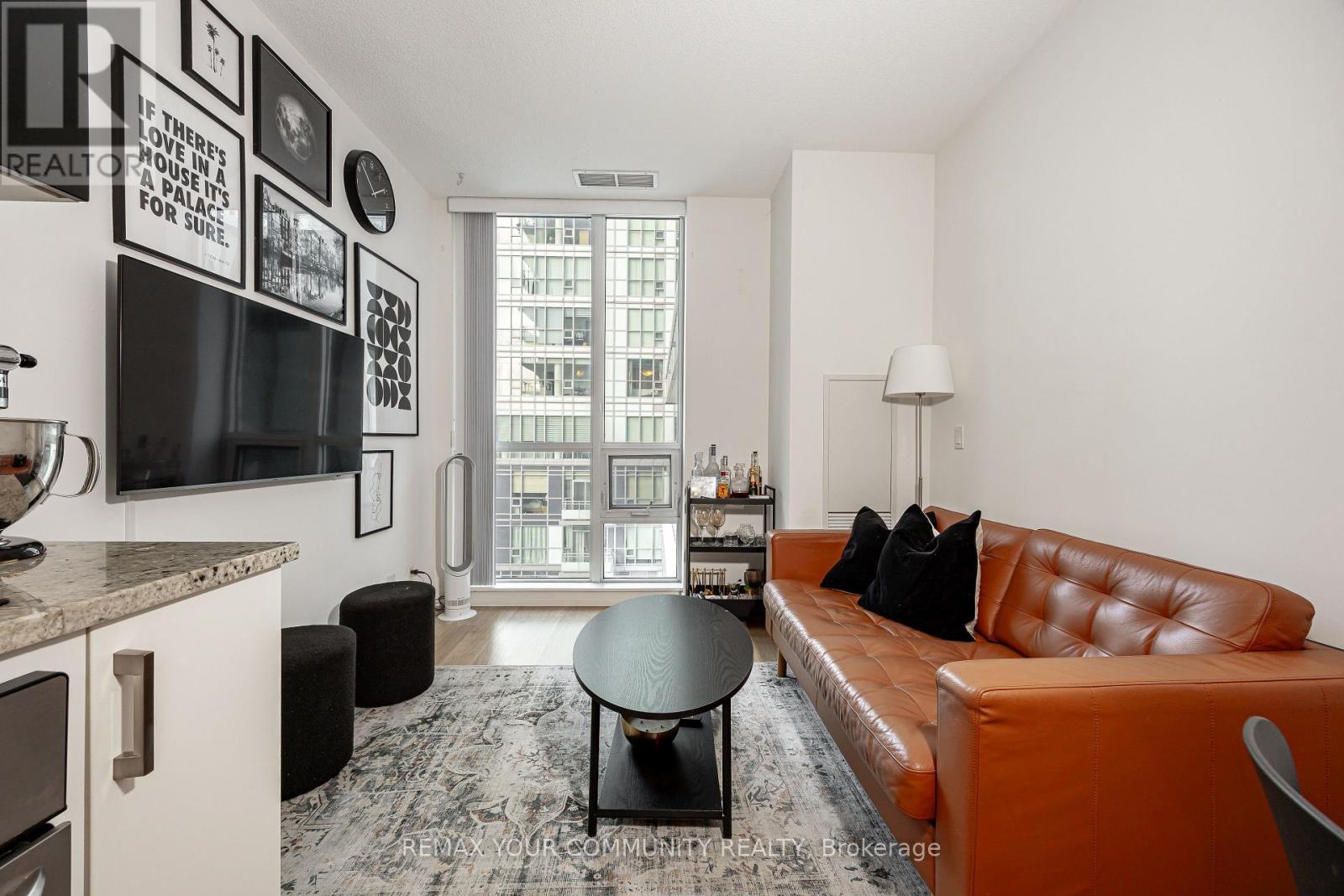 724 - 98 Lillian Street, Toronto, Ontario  M4P 2Y3 - Photo 4 - C12989338