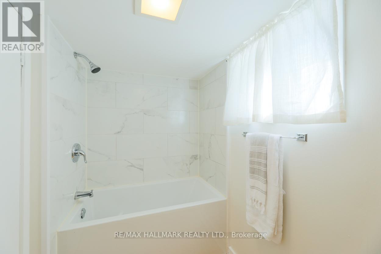 105 Dunington Drive, Toronto, Ontario  M1N 3E4 - Photo 27 - E12989218