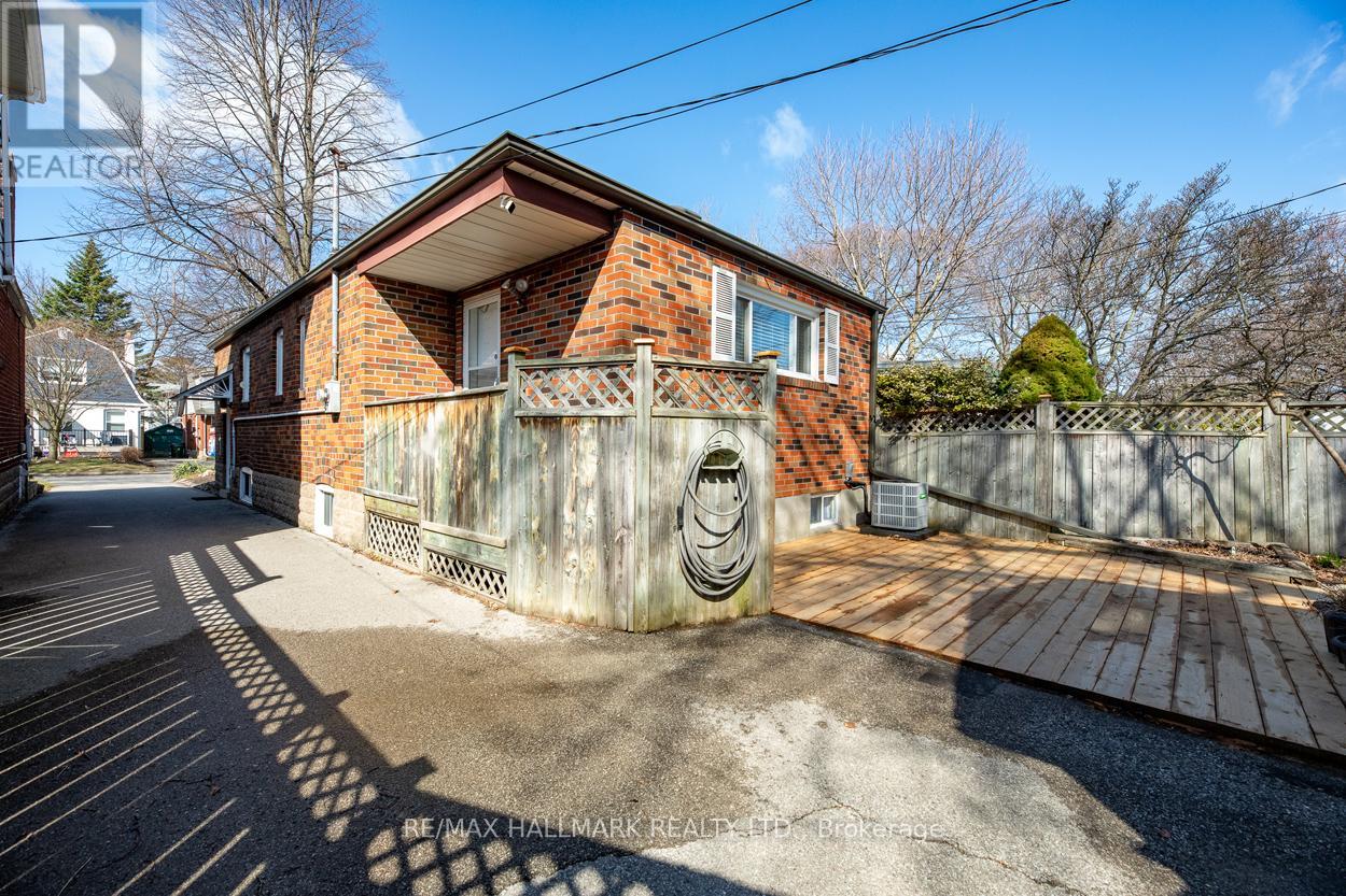 105 Dunington Drive, Toronto, Ontario  M1N 3E4 - Photo 35 - E12989218