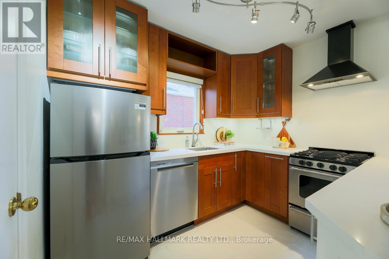 105 Dunington Drive, Toronto, Ontario  M1N 3E4 - Photo 9 - E12989218