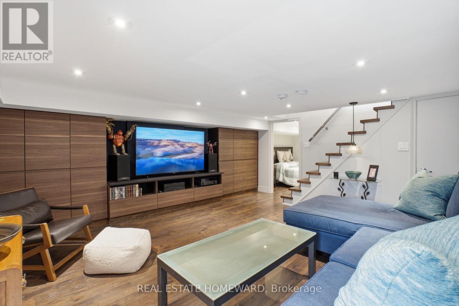 111 Withrow Avenue, Toronto, Ontario  M4K 1C8 - Photo 34 - E12989228