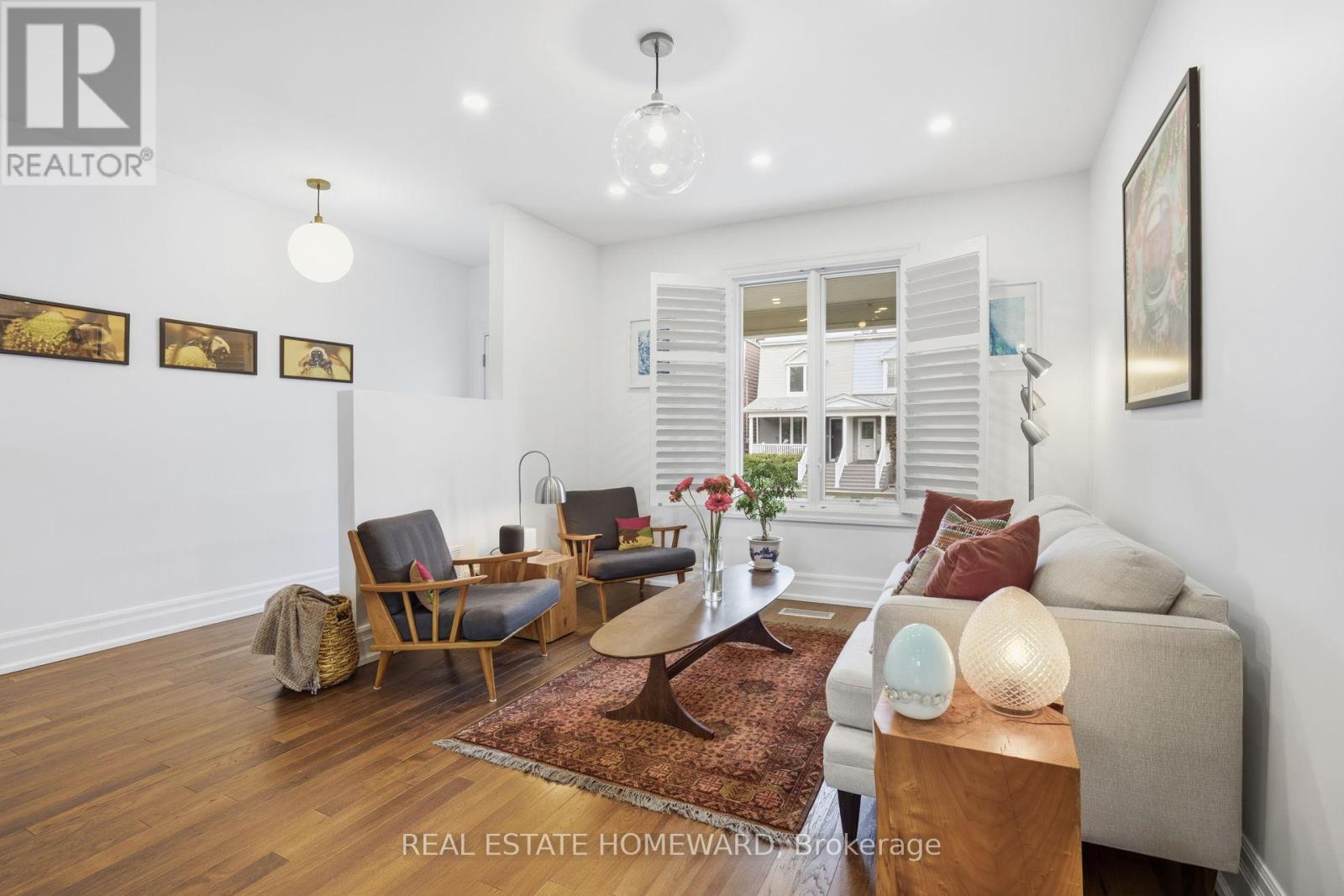 111 Withrow Avenue, Toronto, Ontario  M4K 1C8 - Photo 9 - E12989228