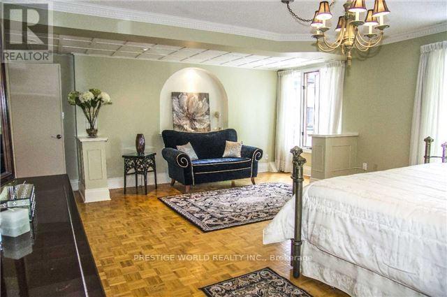 32 Playter Crescent, Toronto, Ontario  M4K 1S3 - Photo 10 - E12989330