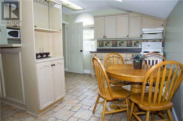 32 Playter Crescent, Toronto, Ontario  M4K 1S3 - Photo 18 - E12989330