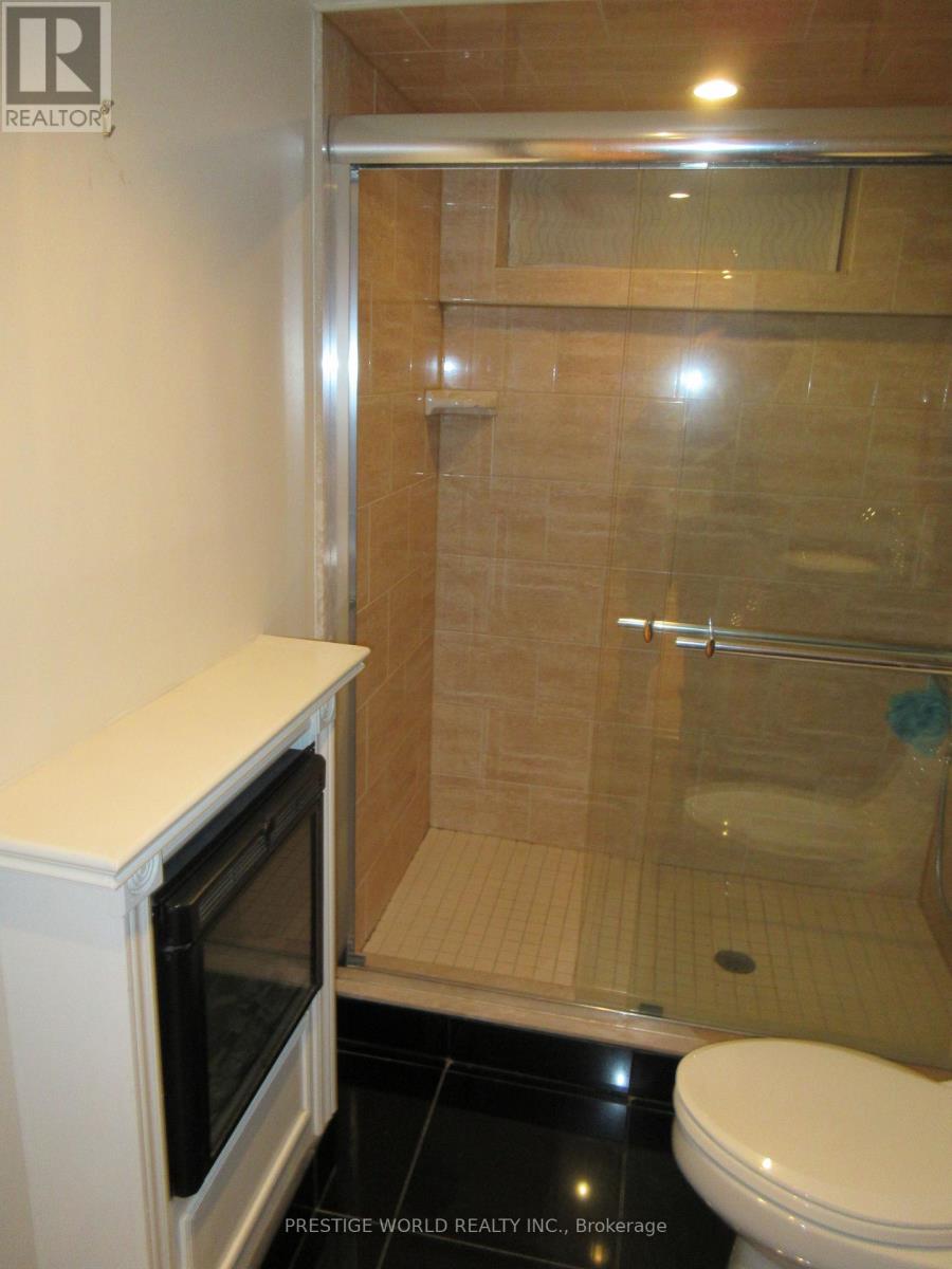 32 Playter Crescent, Toronto, Ontario  M4K 1S3 - Photo 23 - E12989330