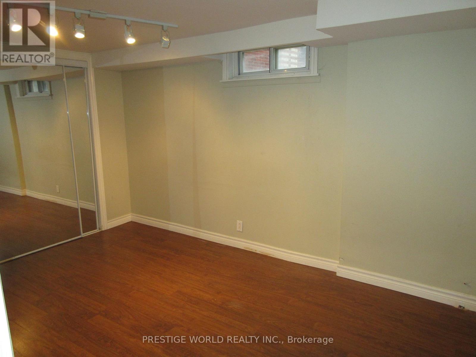 32 Playter Crescent, Toronto, Ontario  M4K 1S3 - Photo 28 - E12989330