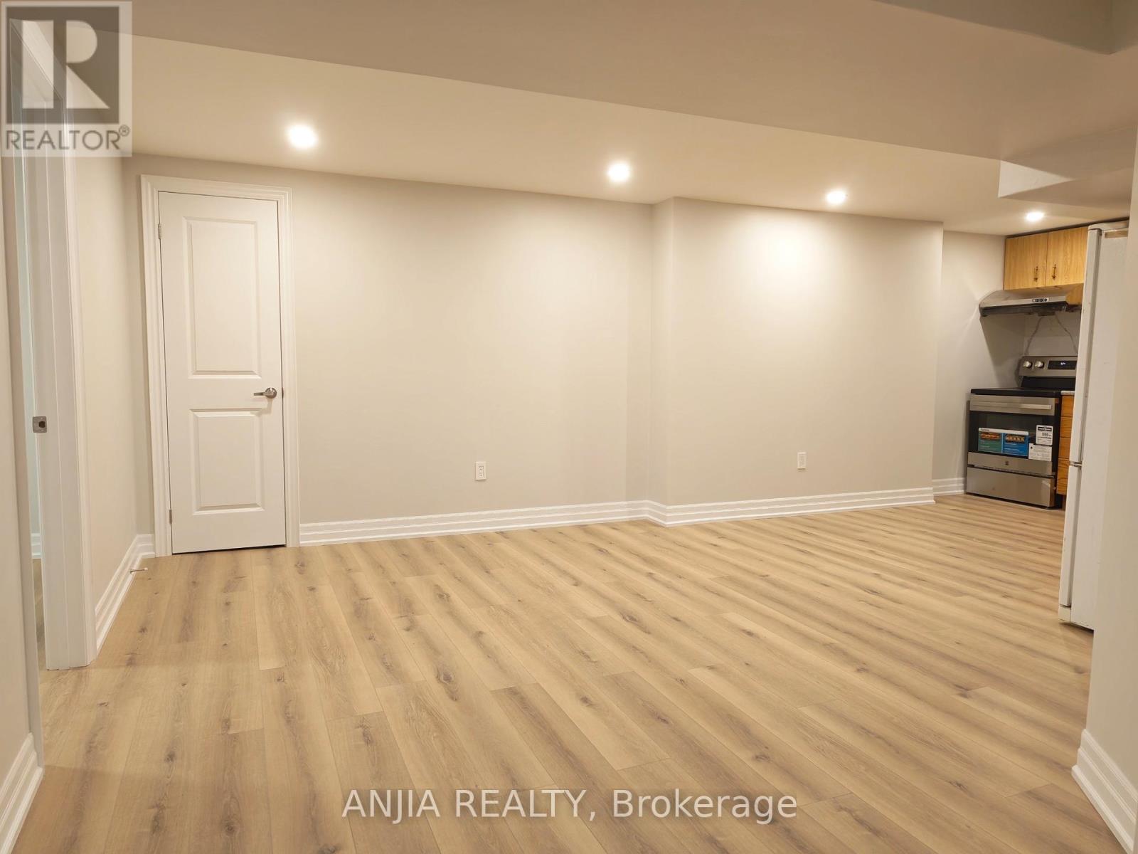 Basement - 5 Janna Court, Markham, Ontario  L3R 8Z3 - Photo 6 - N12989208