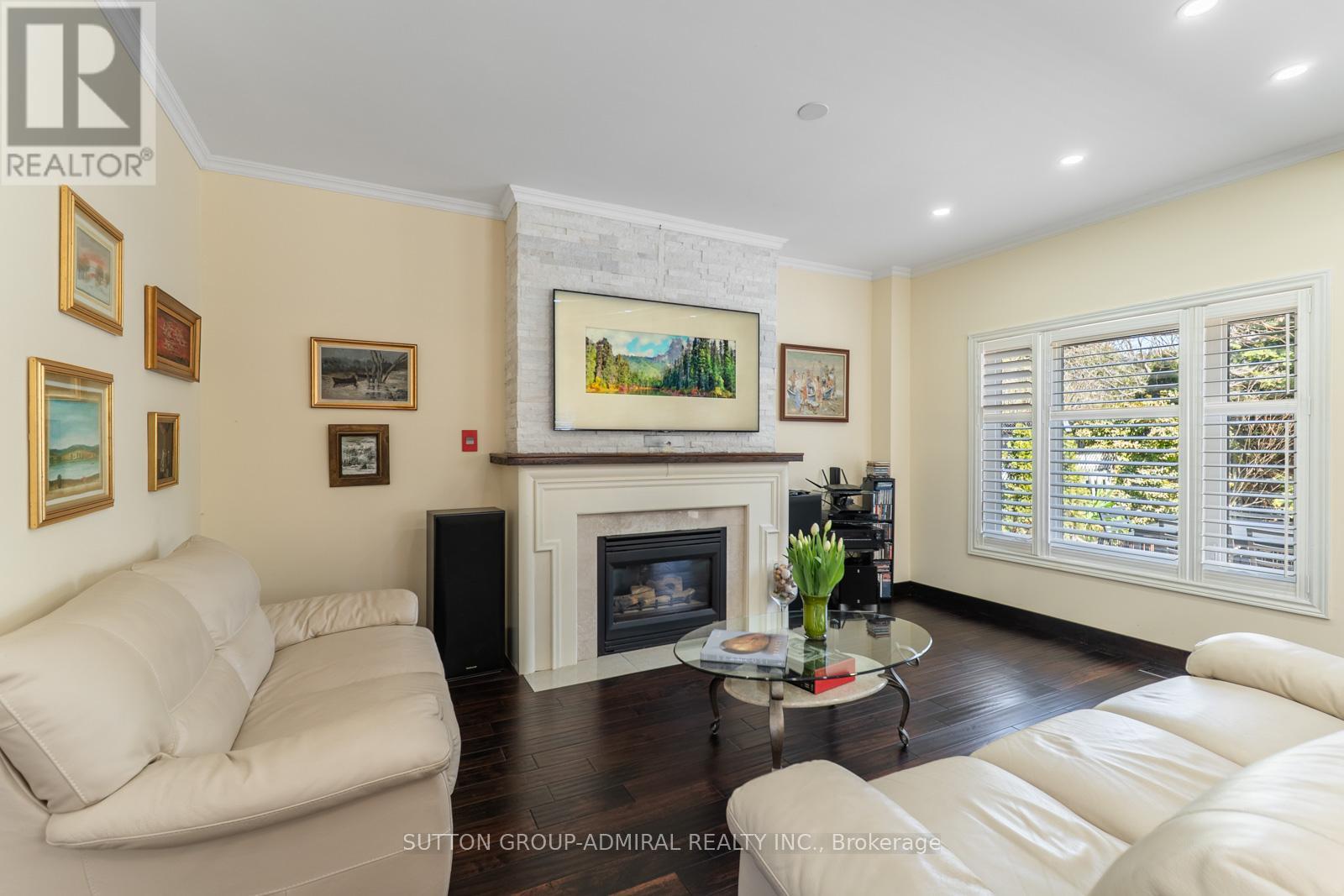 626 College Manor Drive, Newmarket, Ontario  L3Y 8M7 - Photo 13 - N12989224