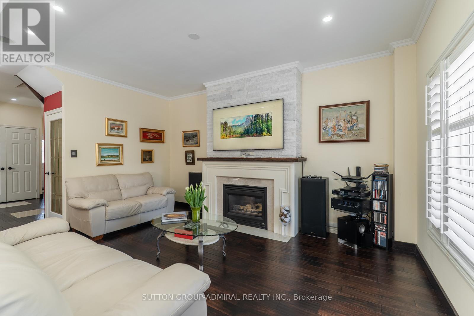 626 College Manor Drive, Newmarket, Ontario  L3Y 8M7 - Photo 14 - N12989224