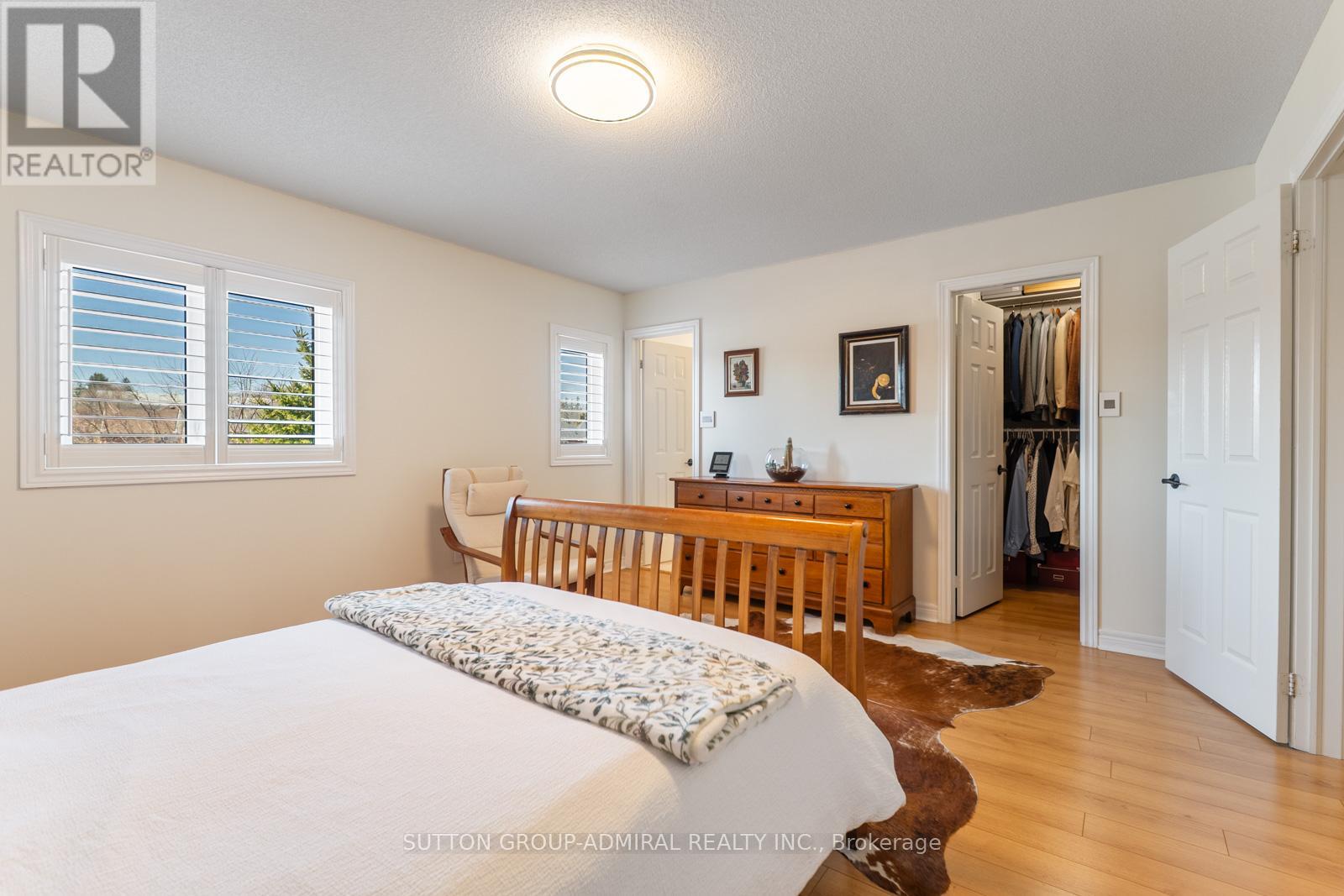 626 College Manor Drive, Newmarket, Ontario  L3Y 8M7 - Photo 20 - N12989224