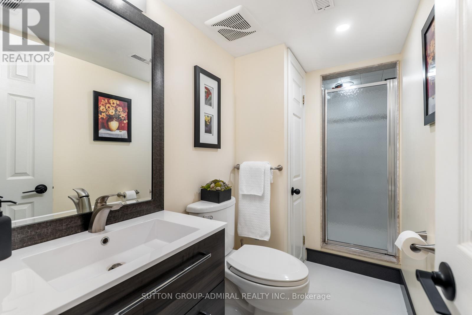 626 College Manor Drive, Newmarket, Ontario  L3Y 8M7 - Photo 36 - N12989224