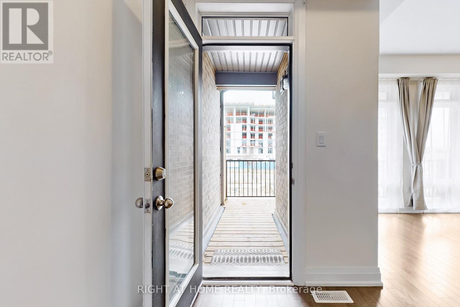 157 Blick Crescent, Aurora, Ontario  L4G 4A7 - Photo 19 - N12989240