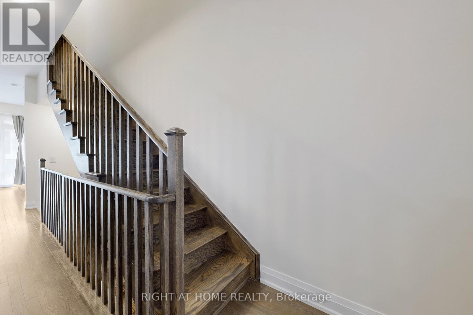 157 Blick Crescent, Aurora, Ontario  L4G 4A7 - Photo 20 - N12989240