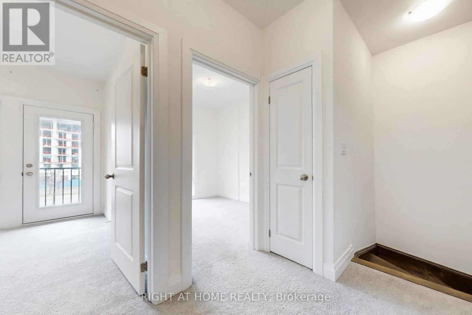 157 Blick Crescent, Aurora, Ontario  L4G 4A7 - Photo 21 - N12989240