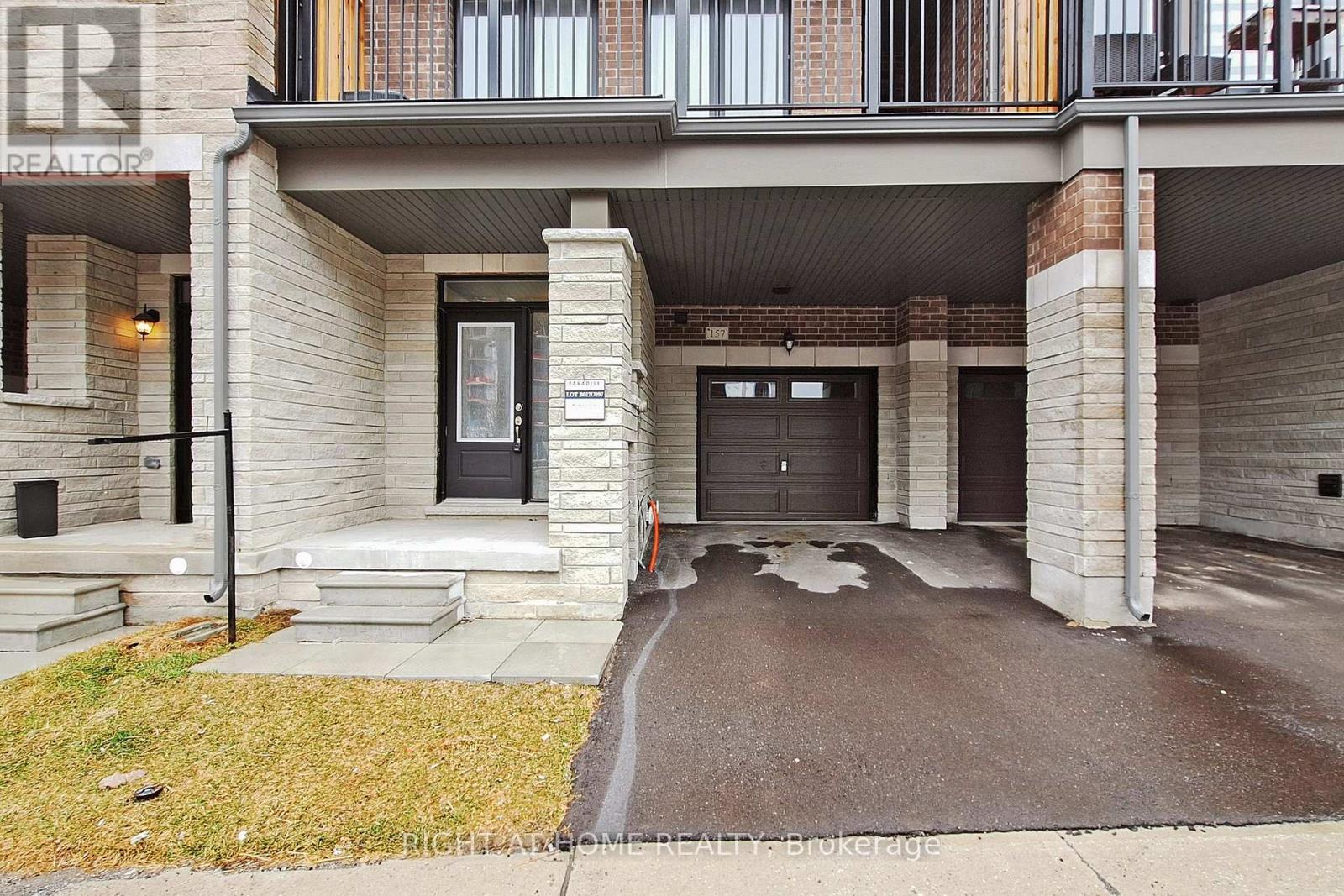 157 Blick Crescent, Aurora, Ontario  L4G 4A7 - Photo 3 - N12989240