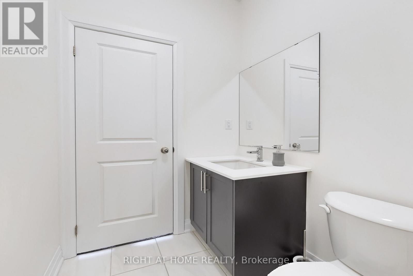 157 Blick Crescent, Aurora, Ontario  L4G 4A7 - Photo 34 - N12989240