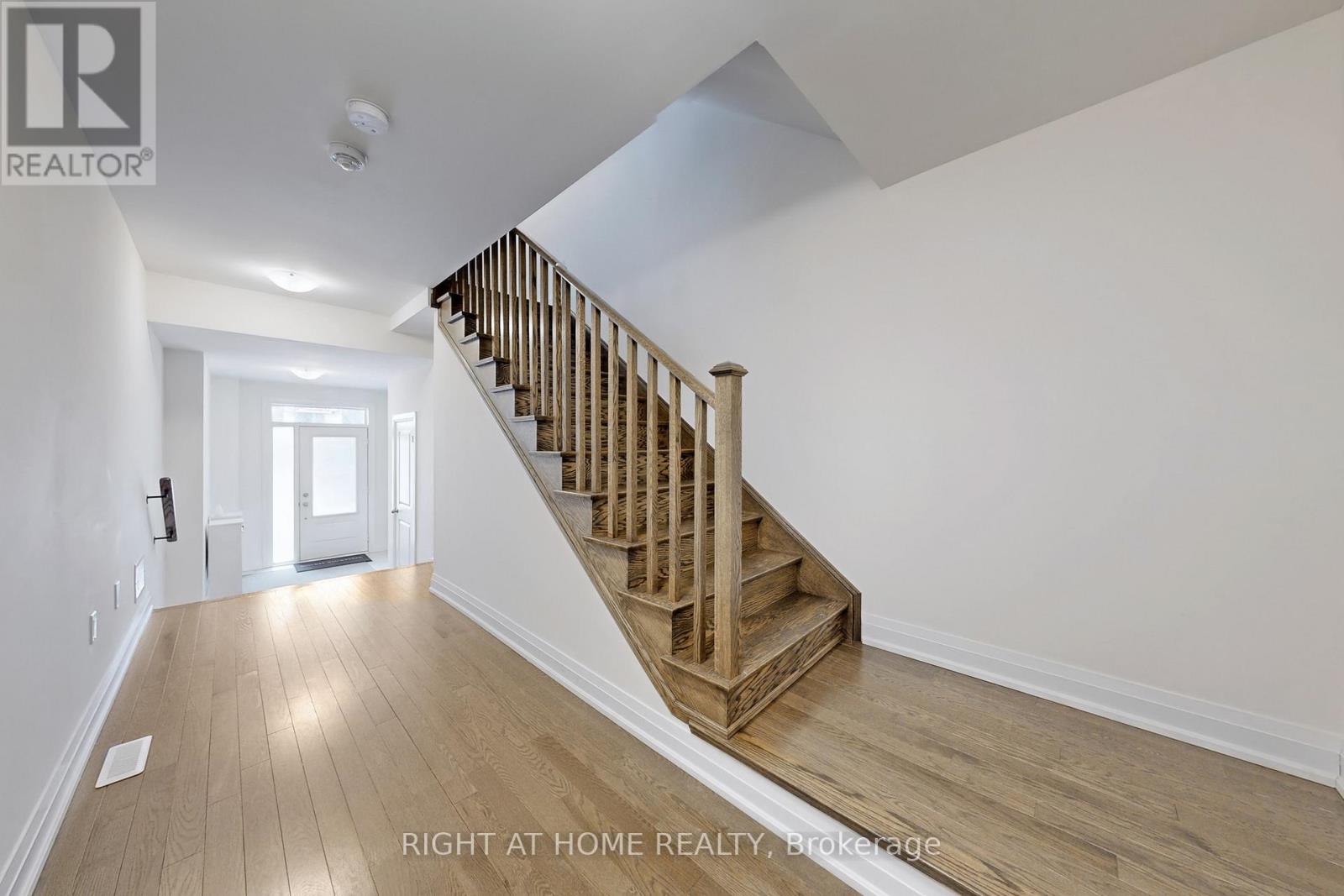 157 Blick Crescent, Aurora, Ontario  L4G 4A7 - Photo 36 - N12989240