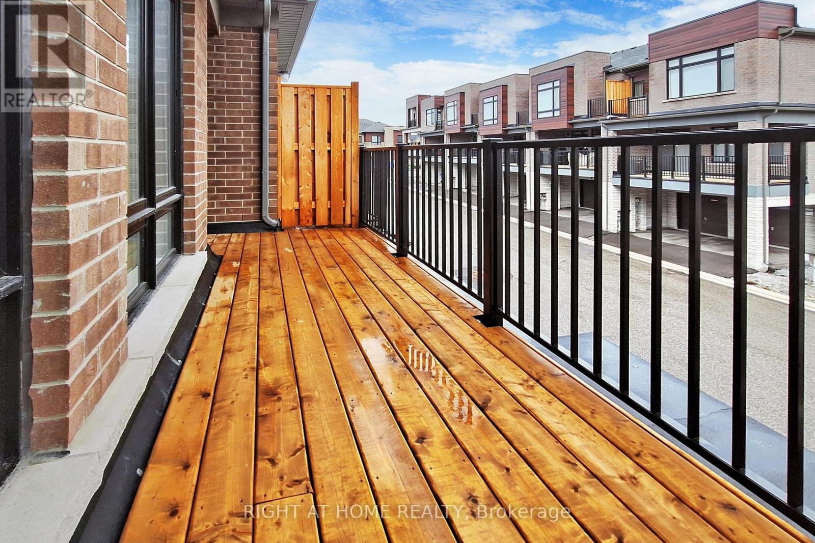 157 Blick Crescent, Aurora, Ontario  L4G 4A7 - Photo 38 - N12989240