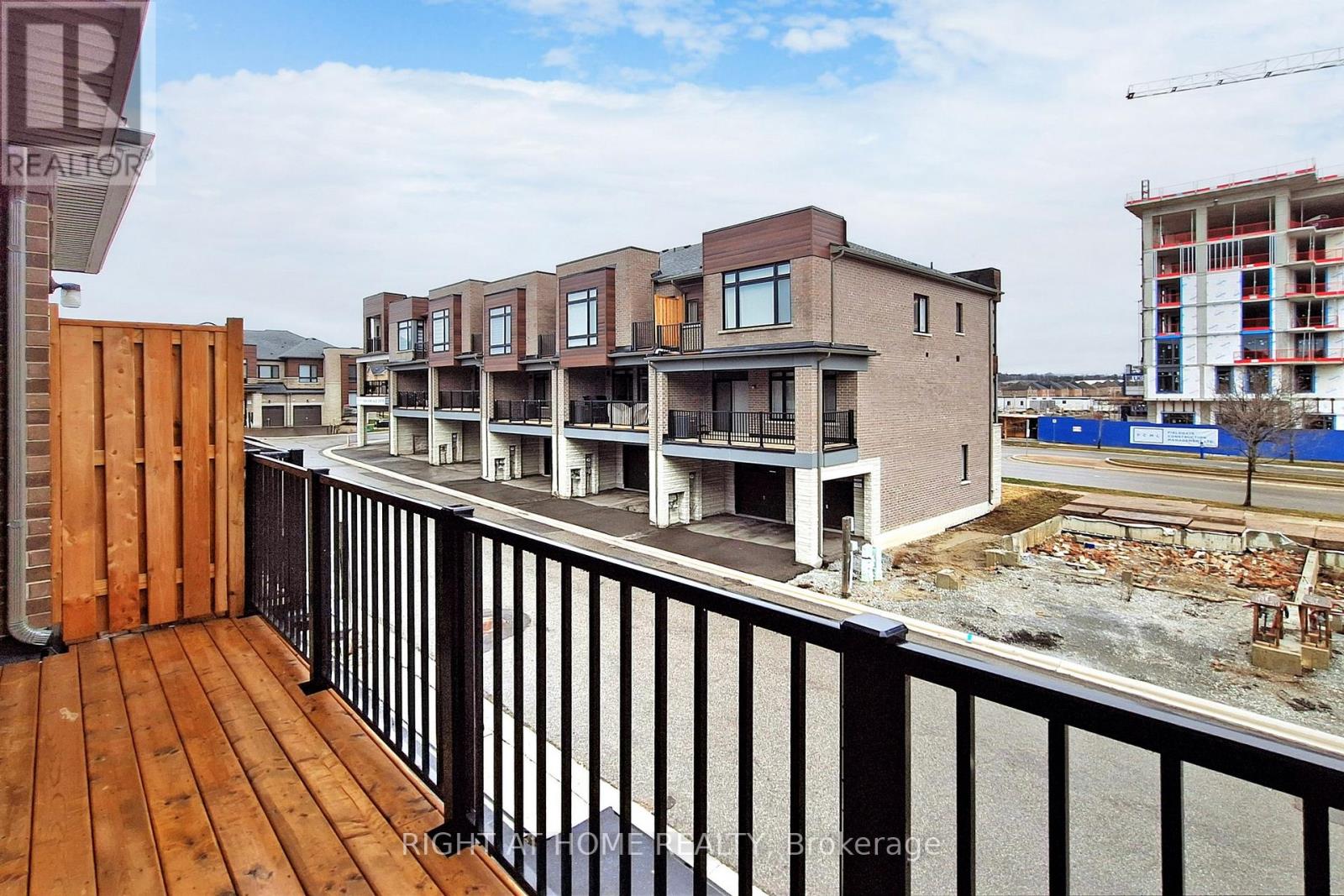 157 Blick Crescent, Aurora, Ontario  L4G 4A7 - Photo 39 - N12989240