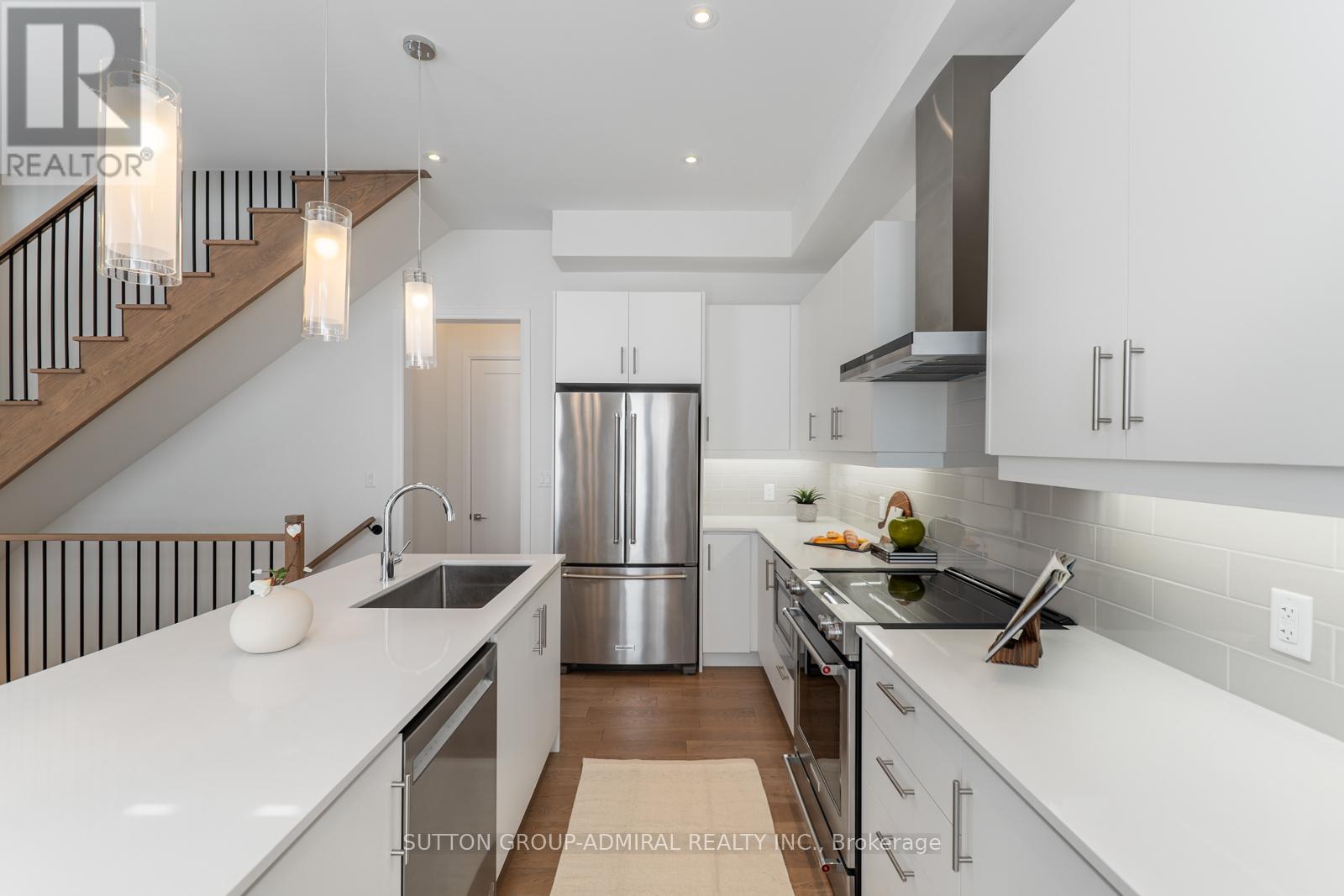 2 Lois Torrance Trail, Uxbridge, Ontario  L9P 0R9 - Photo 7 - N12989244