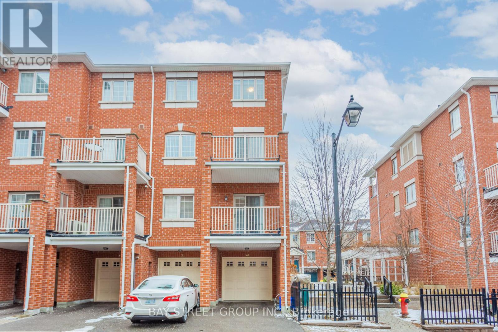 23 Ormerod Lane, Richmond Hill, Ontario  L4S 0G3 - Photo 2 - N12989300