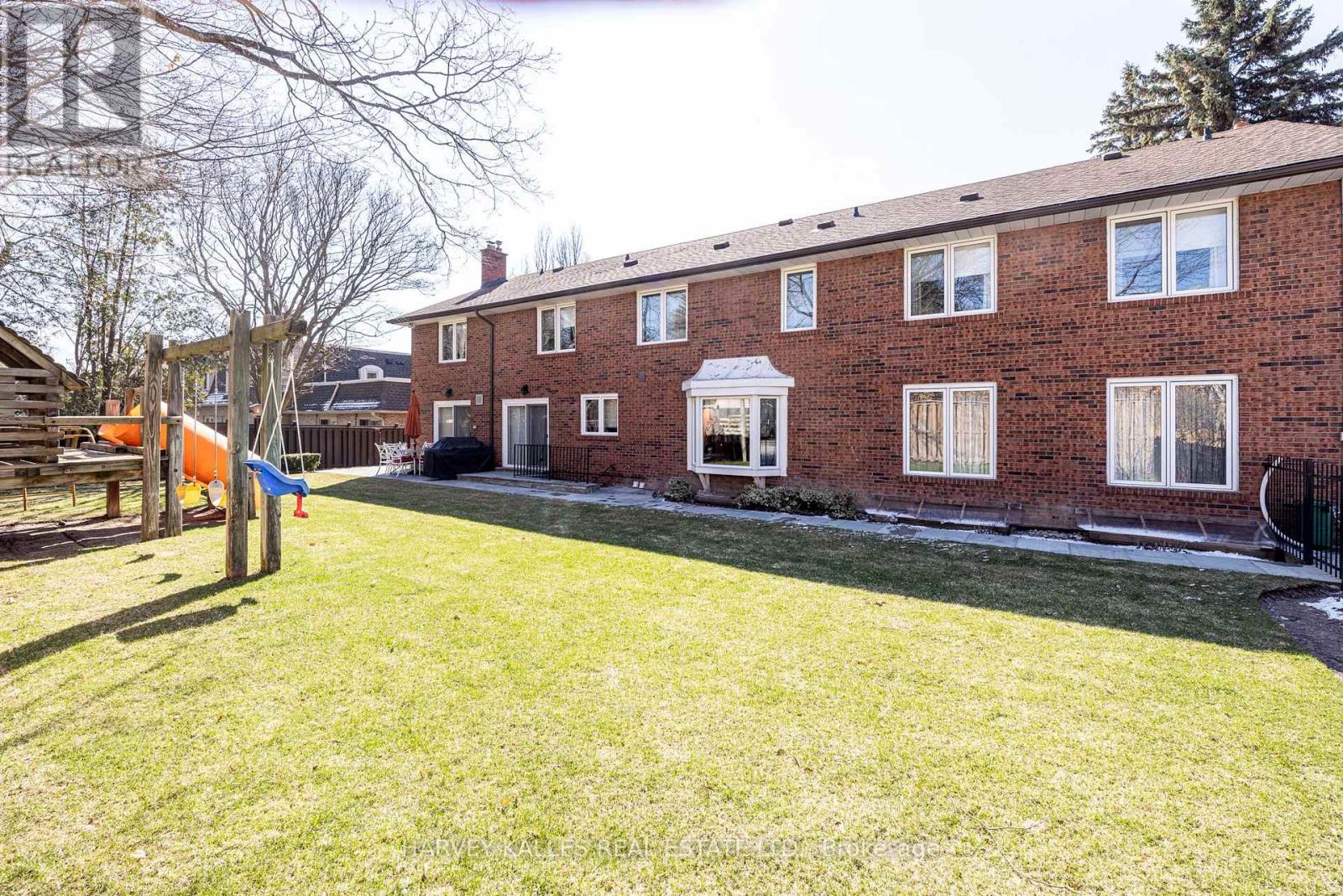 10 Whitelaw Court, Markham, Ontario  L3T 5E7 - Photo 48 - N12989322