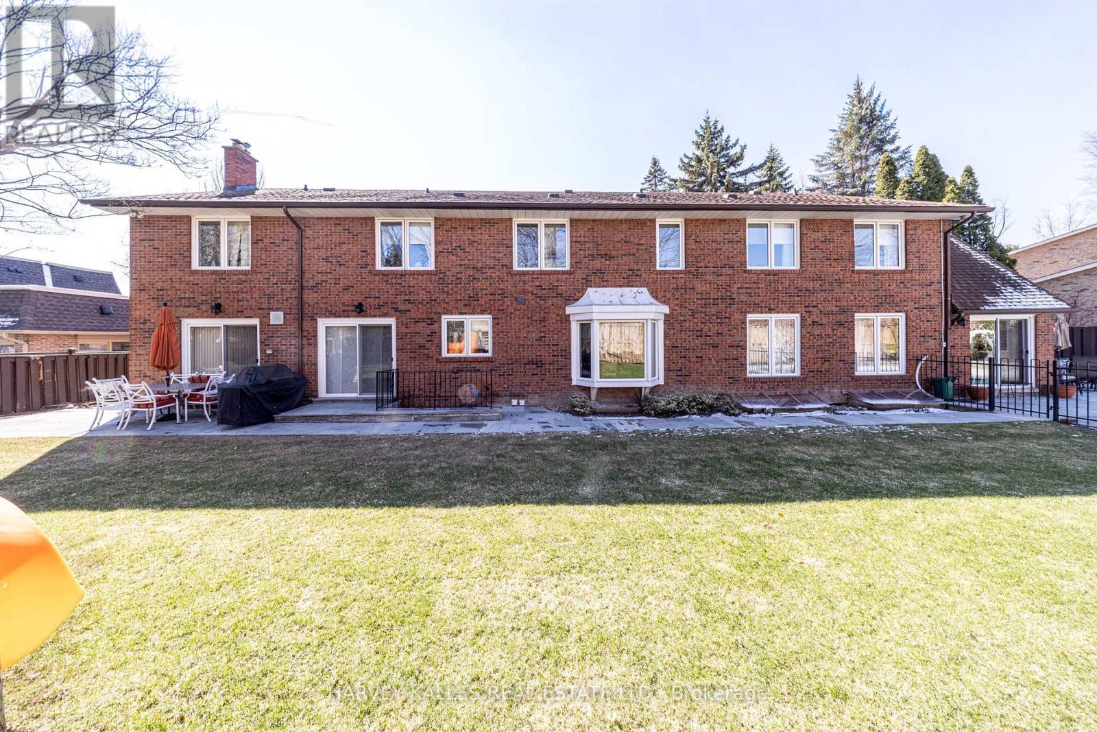 10 Whitelaw Court, Markham, Ontario  L3T 5E7 - Photo 50 - N12989322