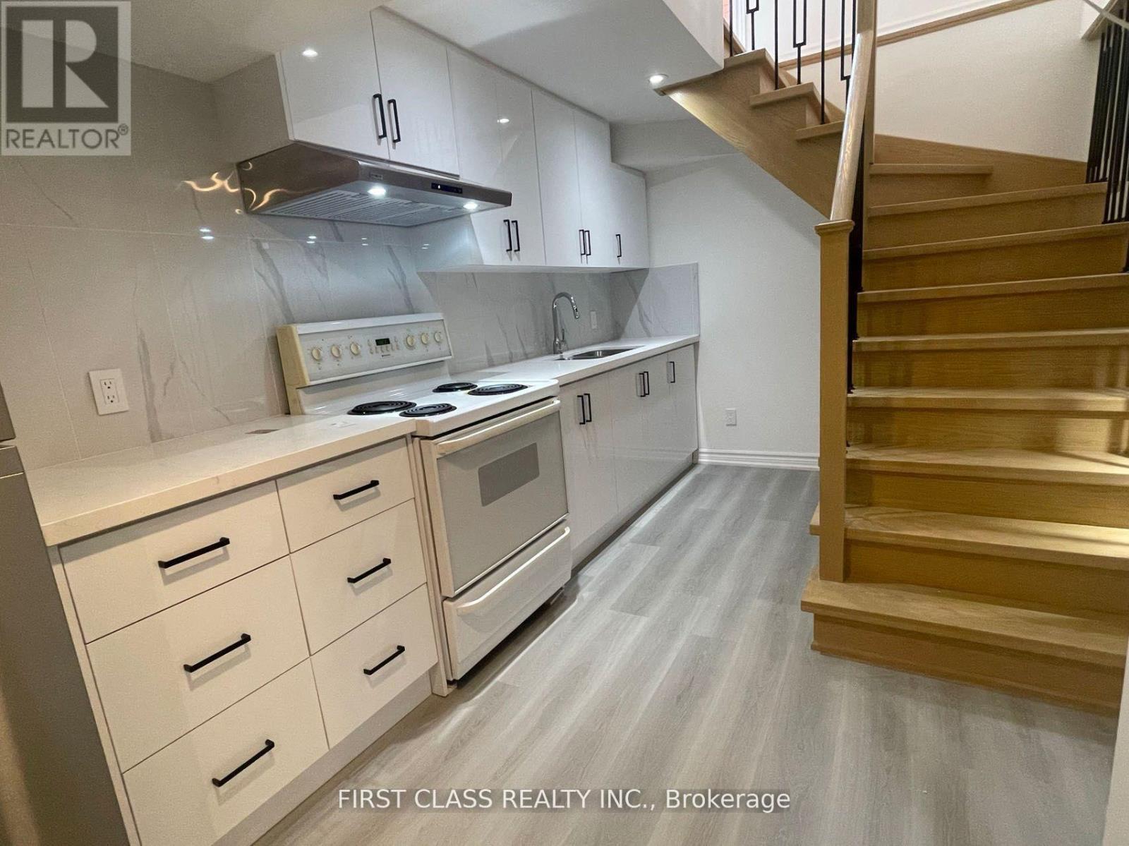 Basement - 36 Soho Crescent, Markham, Ontario  L3P 7H7 - Photo 4 - N12989336