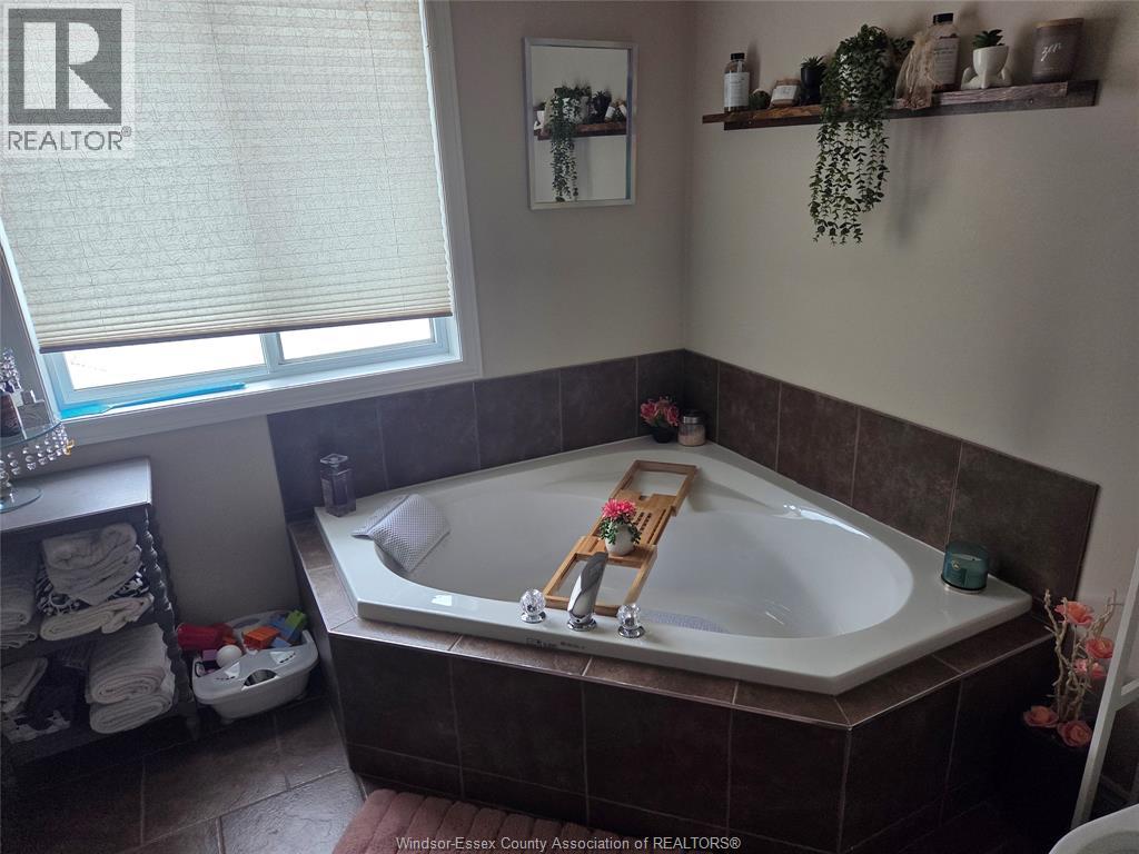 110 Sylvano Crescent, Lakeshore, Ontario  N9K 1E4 - Photo 12 - 26000872