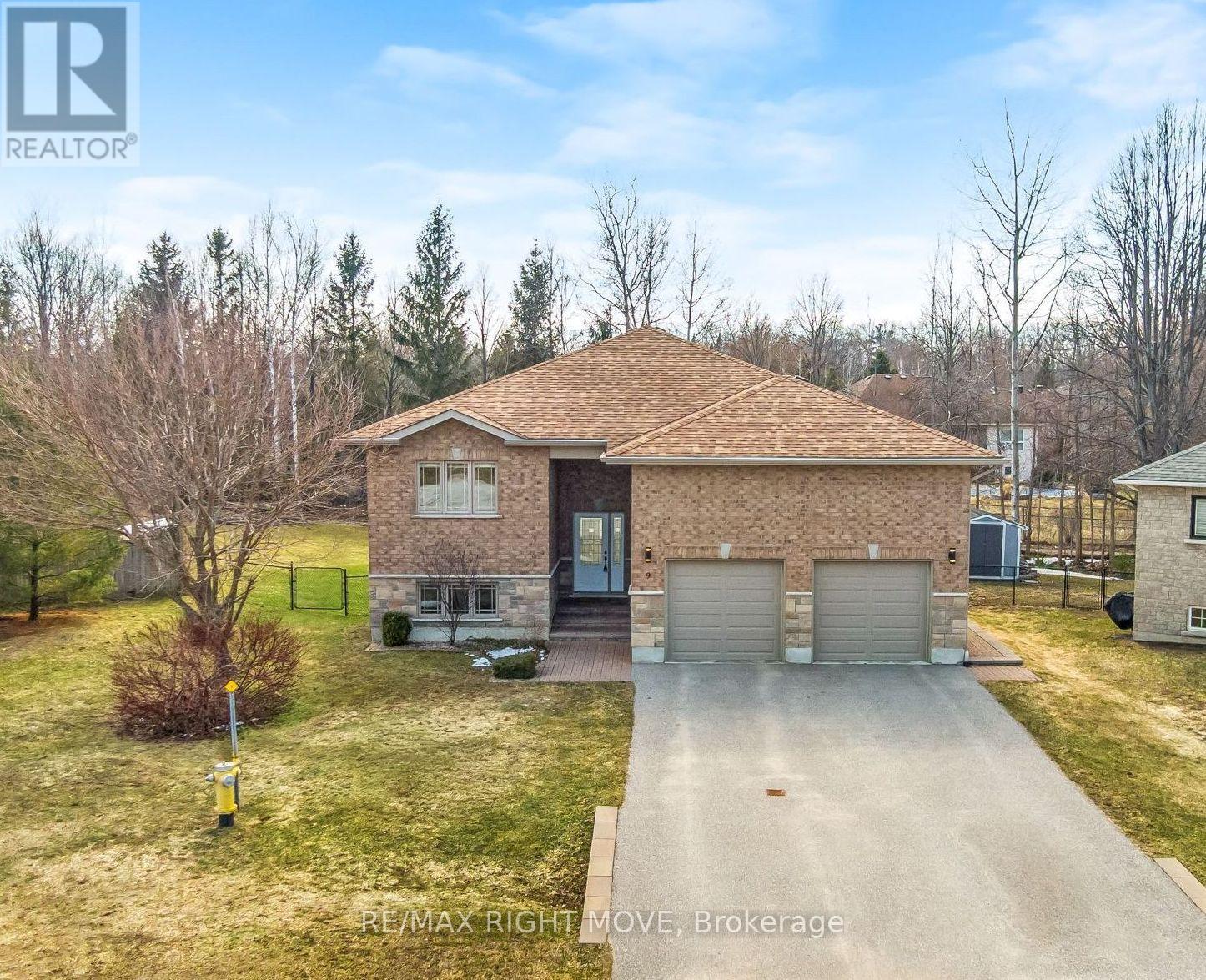 9 SUNRISE CIRCLE, Wasaga Beach, Ontario