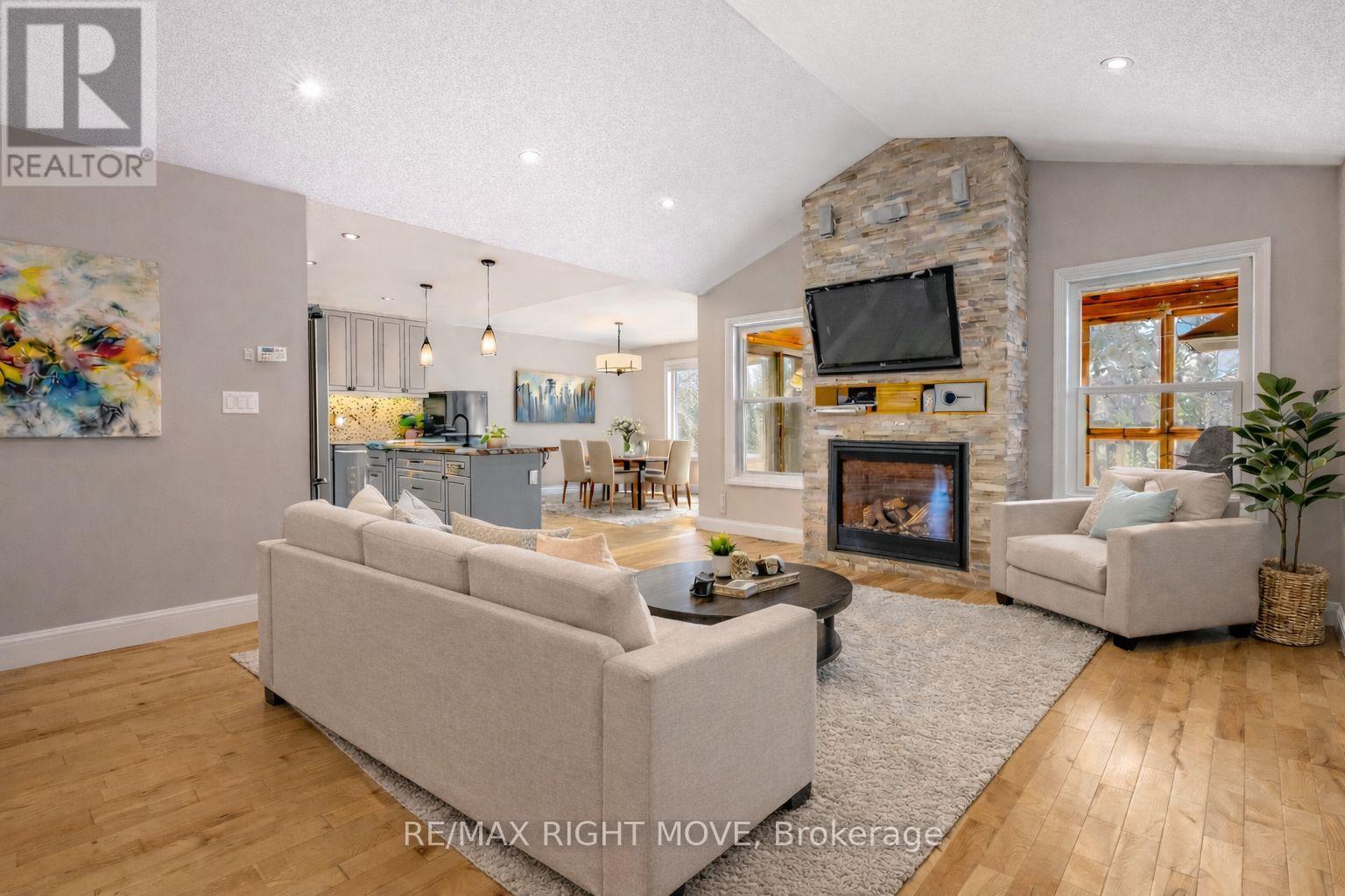 9 Sunrise Circle, Wasaga Beach, Ontario  L9Z 1H3 - Photo 16 - S12989210