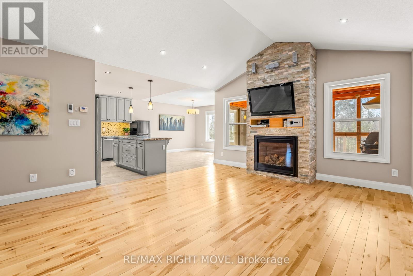 9 Sunrise Circle, Wasaga Beach, Ontario  L9Z 1H3 - Photo 17 - S12989210