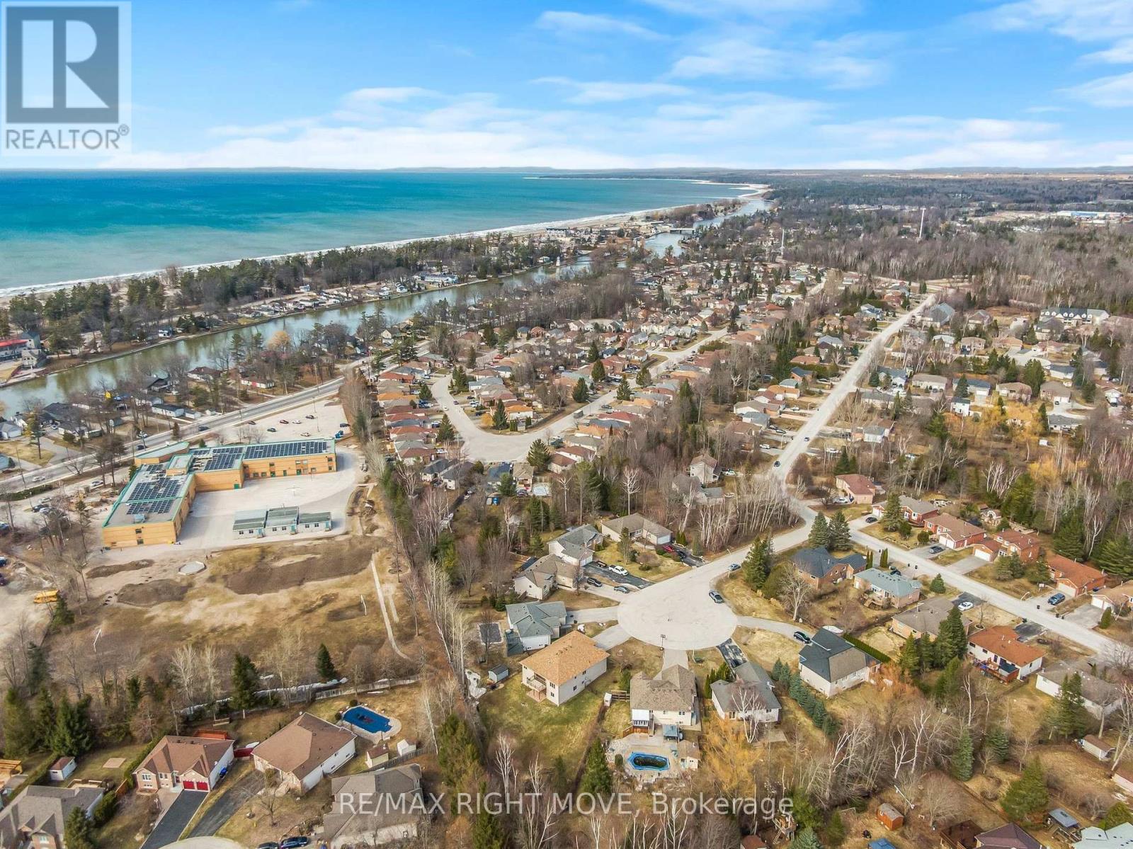 9 Sunrise Circle, Wasaga Beach, Ontario  L9Z 1H3 - Photo 47 - S12989210