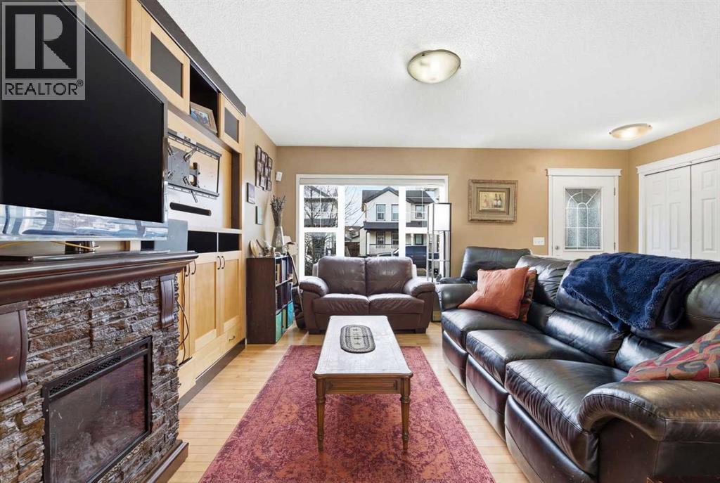 39 Copperfield Terrace SE, Calgary, Alberta  T2Z 4V5 - Photo 4 - A2295545